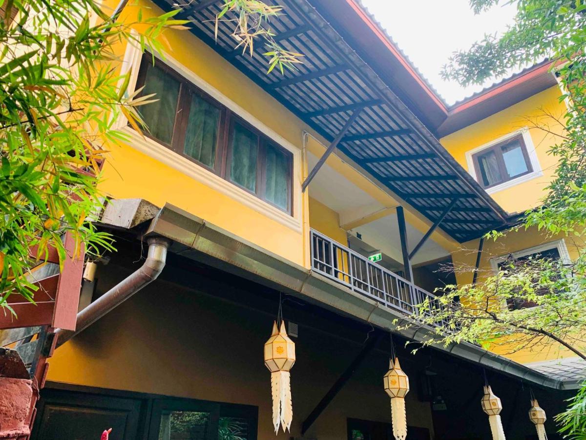 Отель Thapae Boutique House Чиангмай Экстерьер фото