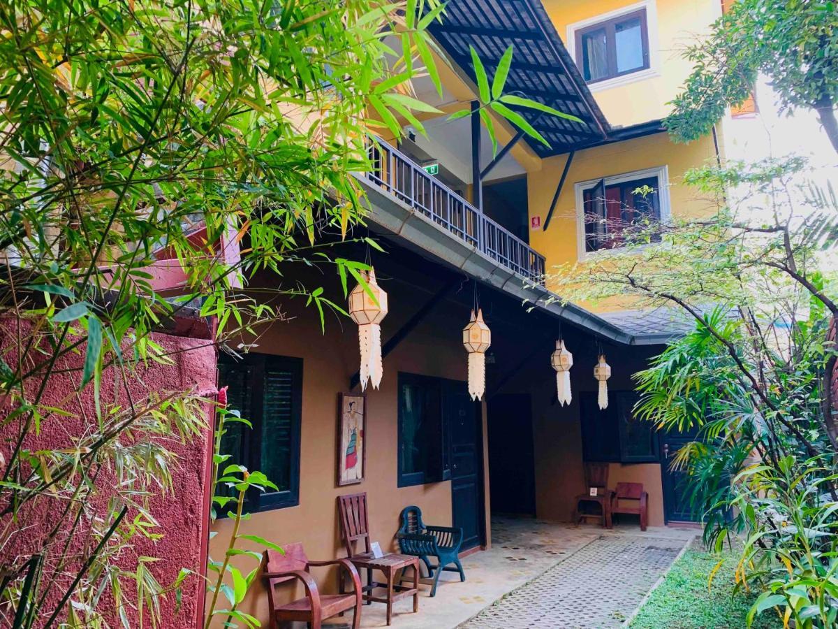 Отель Thapae Boutique House Чиангмай Экстерьер фото