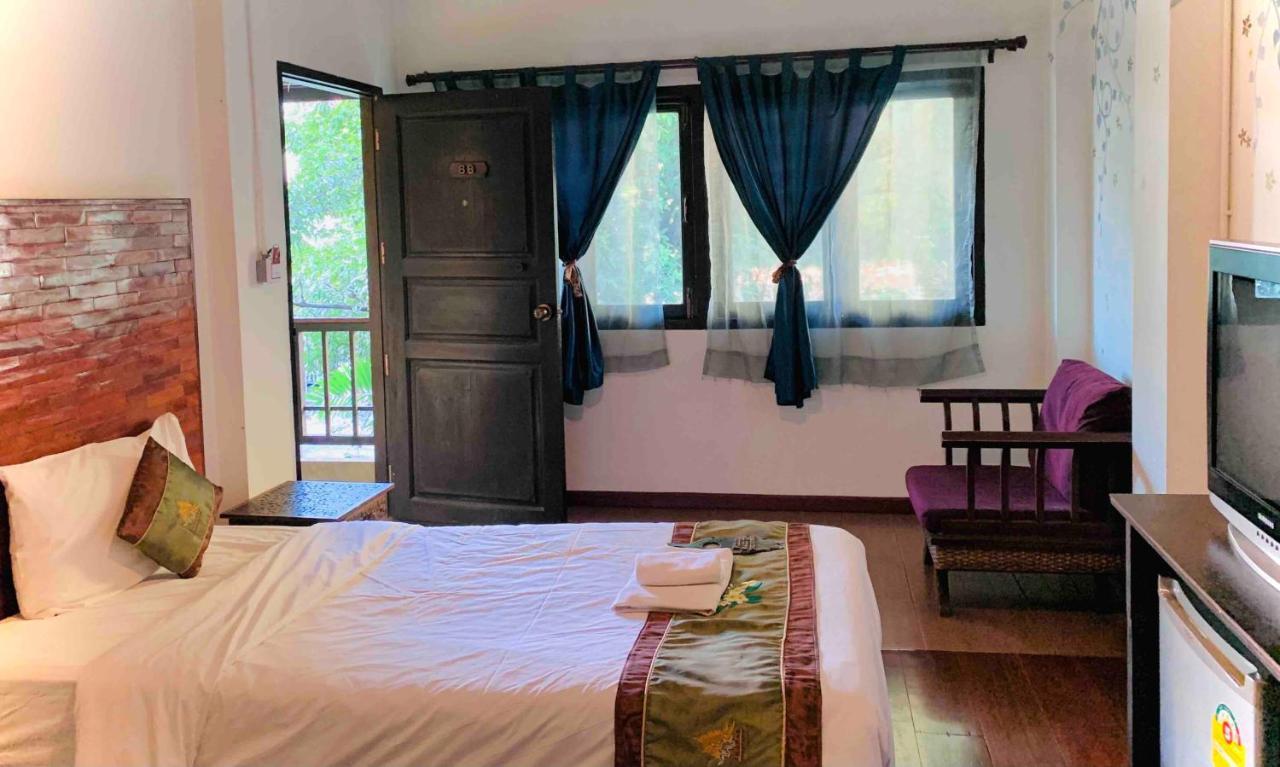 Отель Thapae Boutique House Чиангмай Экстерьер фото